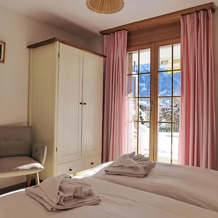 Hori-2 By Interhome Γκρίντελβαλντ